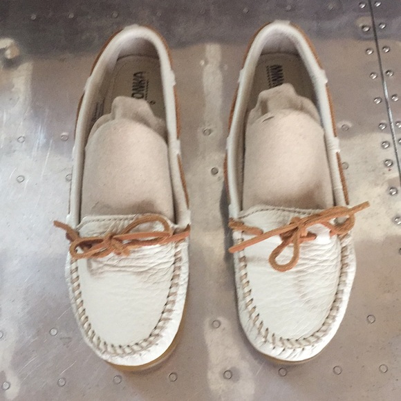 white moccasins womens